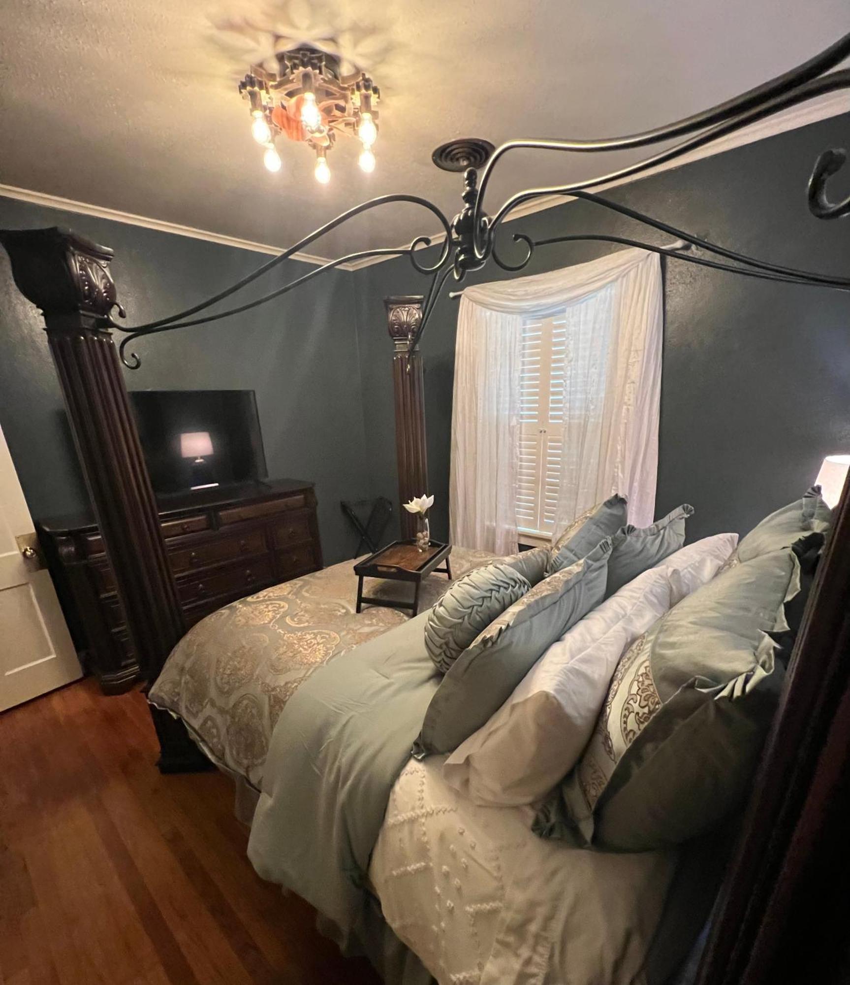 Opus House Historic Natchitoches Hotel ภายนอก รูปภาพ